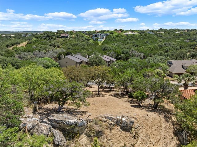 335 Harbor DR, Spicewood, TX 78669