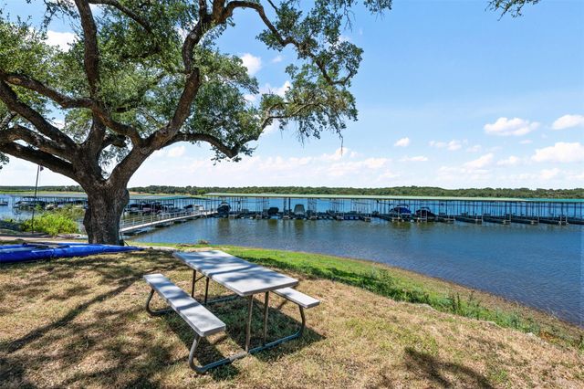 335 Harbor DR, Spicewood, TX 78669