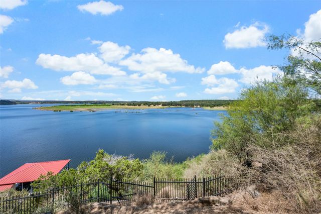335 Harbor DR, Spicewood, TX 78669