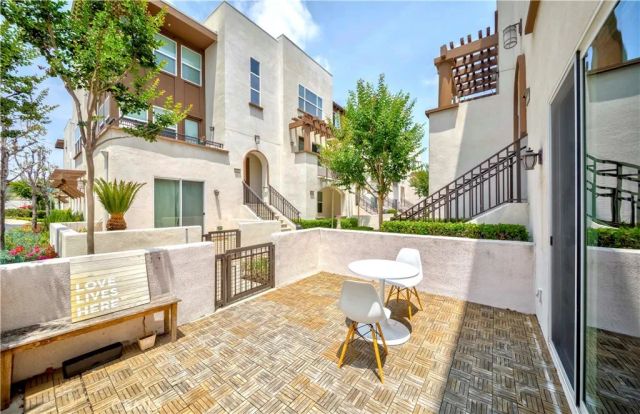 9213 Sunshine Place, Downey, CA 90240