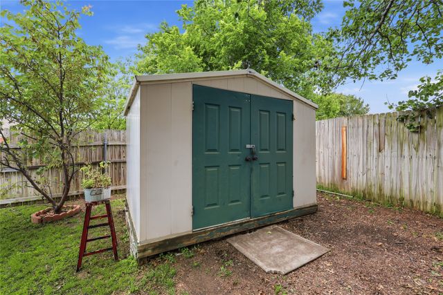 7716 Kelly Lynn Lane, Watauga, TX 76148