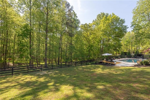 1210 Rowe Road, Woodstock, GA 30188