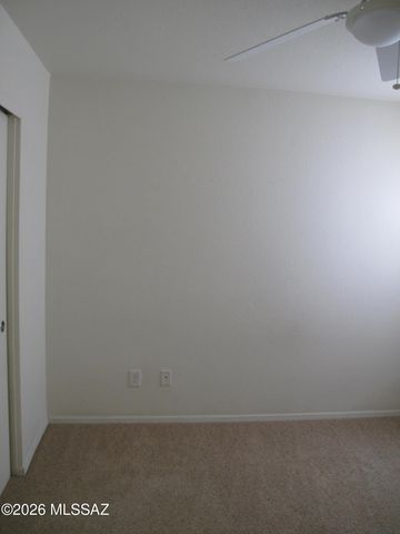 1292 W Calle Libro Del Retrato, Sahuarita, AZ 85629