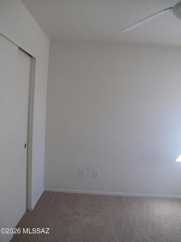 1292 W Calle Libro Del Retrato, Sahuarita, AZ 85629