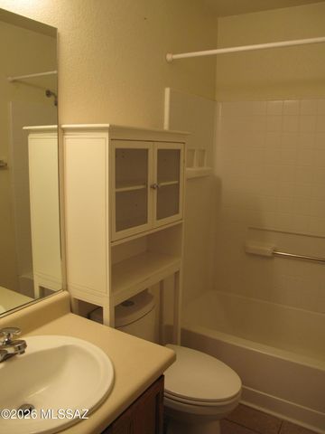 1292 W Calle Libro Del Retrato, Sahuarita, AZ 85629