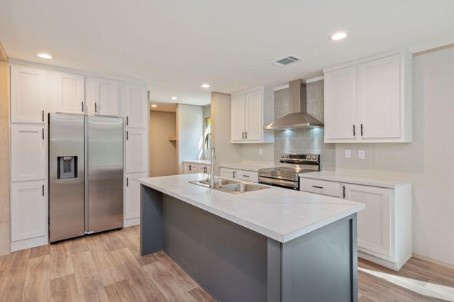 210 Amaryllis Lane, Defuniak Springs, FL 32433