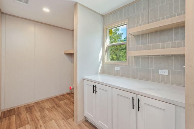 210 Amaryllis Lane, Defuniak Springs, FL 32433