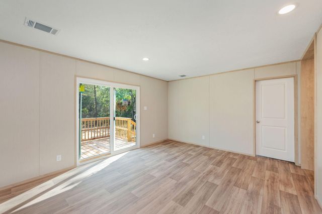 210 Amaryllis Lane, Defuniak Springs, FL 32433