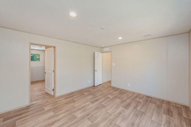 210 Amaryllis Lane, Defuniak Springs, FL 32433