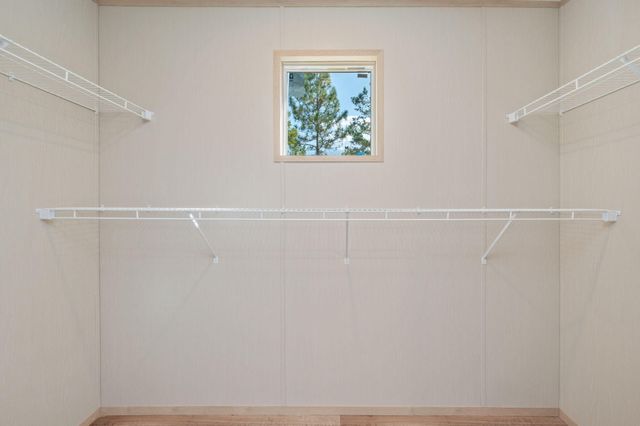 210 Amaryllis Lane, Defuniak Springs, FL 32433