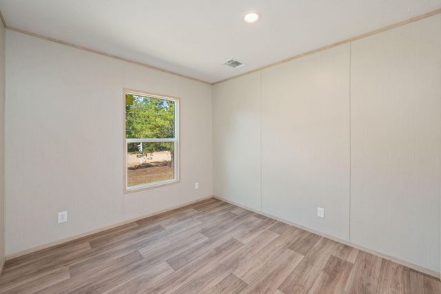 210 Amaryllis Lane, Defuniak Springs, FL 32433