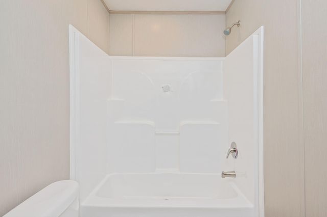 210 Amaryllis Lane, Defuniak Springs, FL 32433