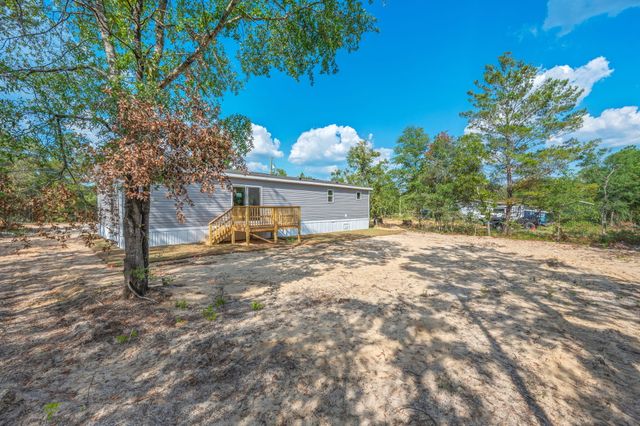 210 Amaryllis Lane, Defuniak Springs, FL 32433