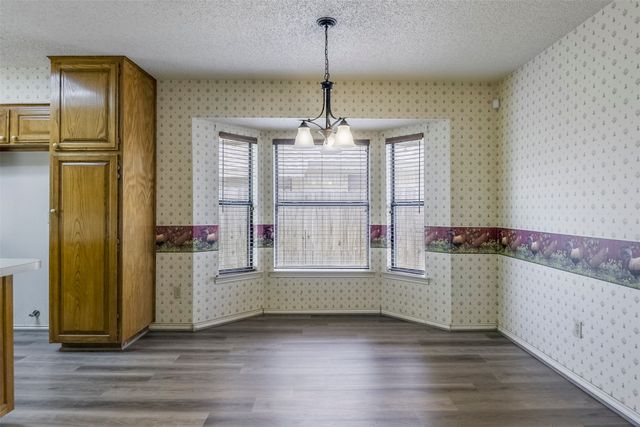 6111 Fern Meadow Road, Arlington, TX 76017