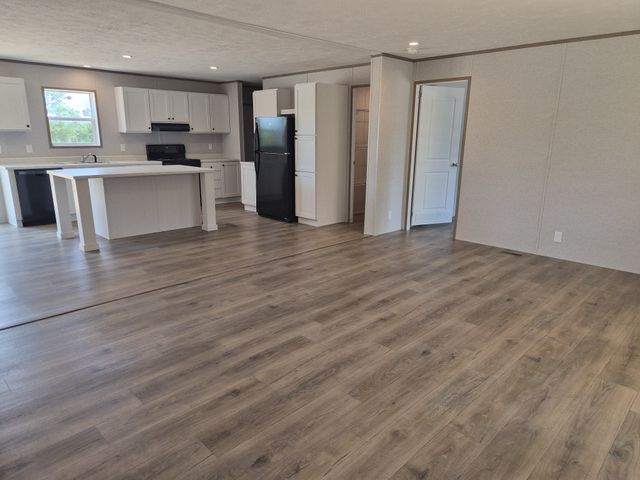 2153 Jefferson Rd, Smithville, TN 37166