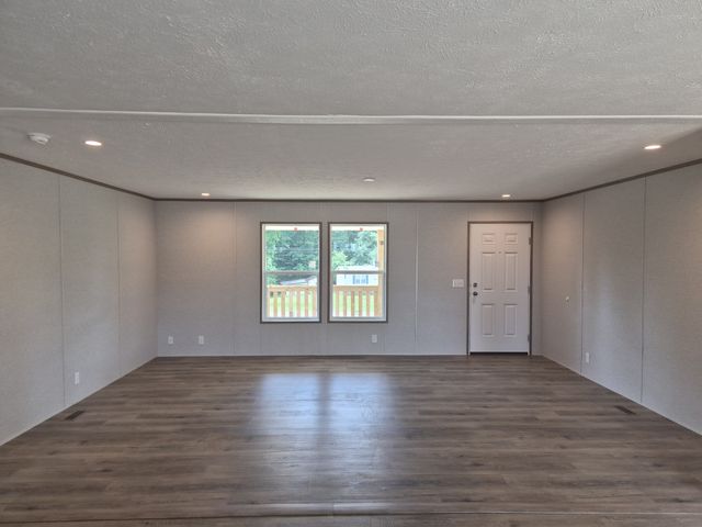 2153 Jefferson Rd, Smithville, TN 37166