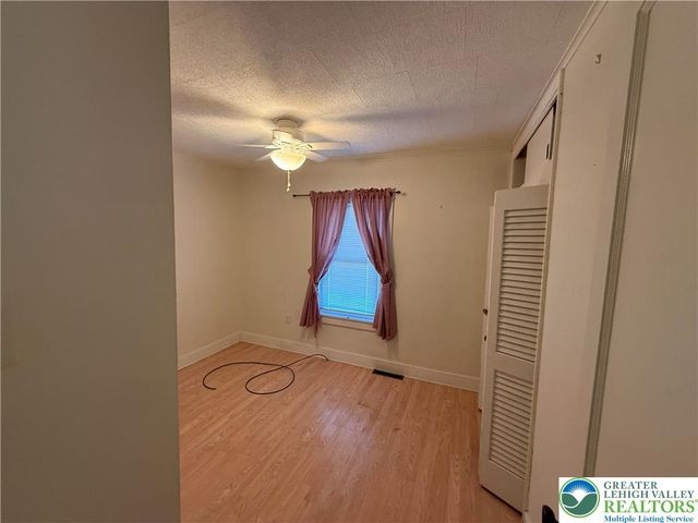 129 Penn Street, Hellertown Boro, PA 18055