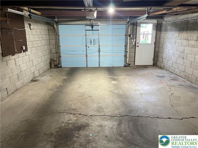 129 Penn Street, Hellertown Boro, PA 18055