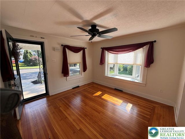 129 Penn Street, Hellertown Boro, PA 18055
