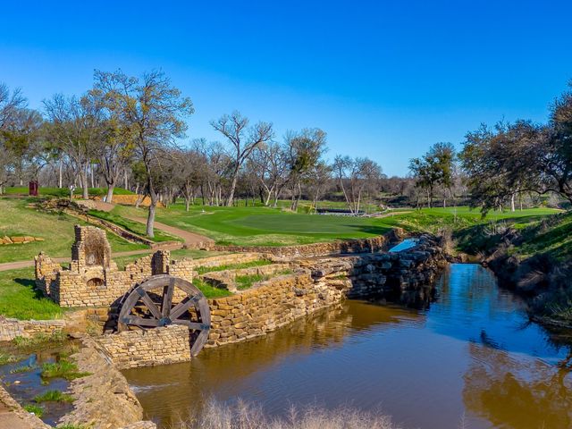 657 S Sugartree Drive, Lipan, TX 76462