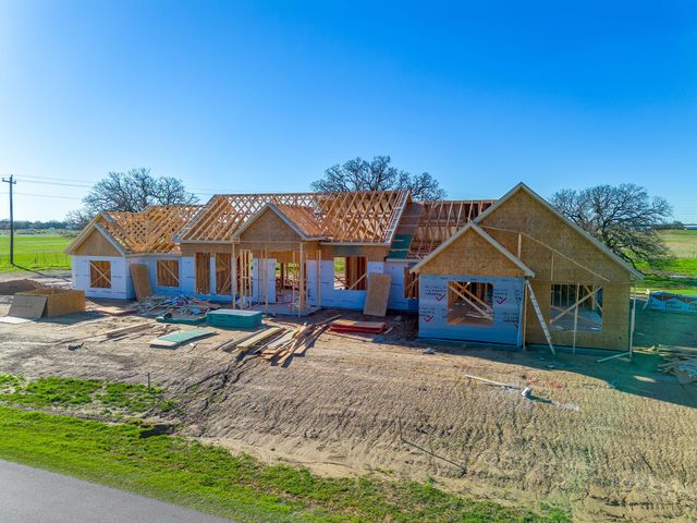 657 S Sugartree Drive, Lipan, TX 76462