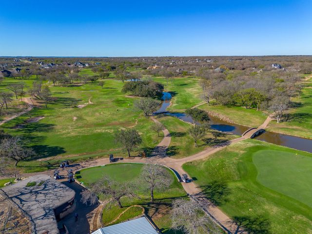 657 S Sugartree Drive, Lipan, TX 76462