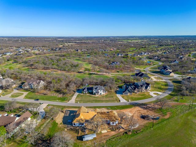 657 S Sugartree Drive, Lipan, TX 76462
