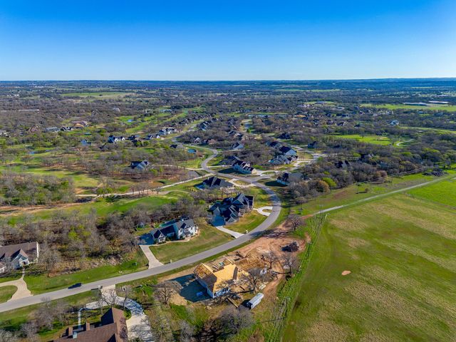 657 S Sugartree Drive, Lipan, TX 76462