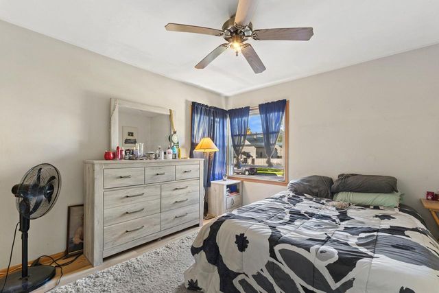 6215 W Arthur AVENUE, West Allis, WI 53219