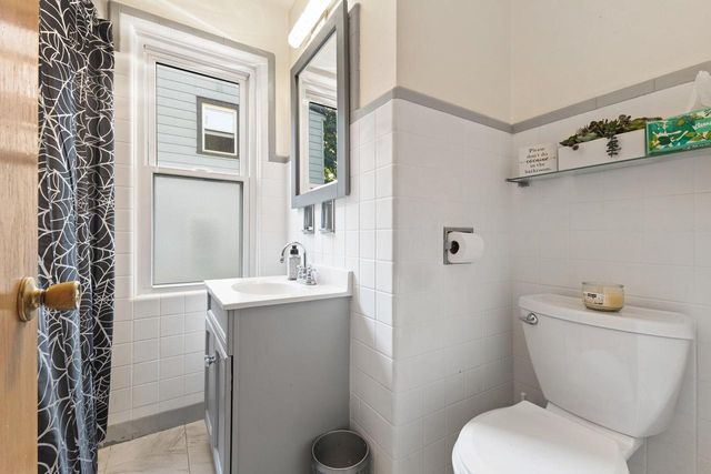 6215 W Arthur AVENUE, West Allis, WI 53219