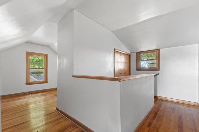 6215 W Arthur AVENUE, West Allis, WI 53219