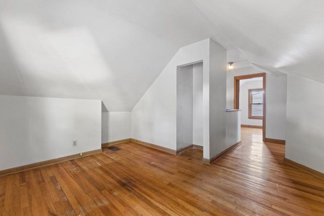 6215 W Arthur AVENUE, West Allis, WI 53219