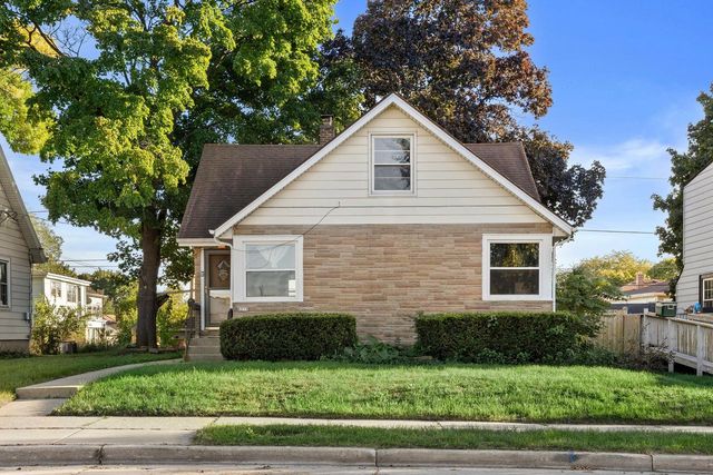 6215 W Arthur AVENUE, West Allis, WI 53219