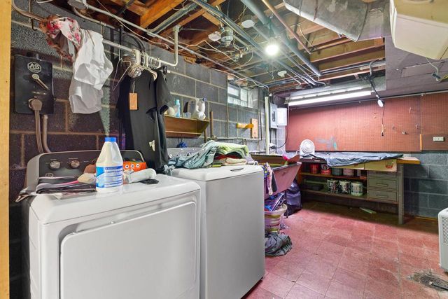 6215 W Arthur AVENUE, West Allis, WI 53219
