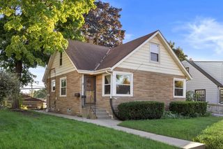 6215 W Arthur AVENUE, West Allis, WI 53219