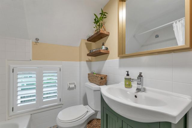 26 Howard Avenue, Northfield, NH 03276