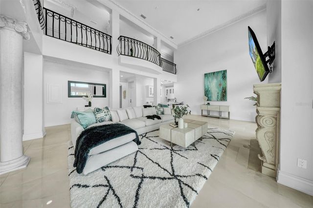 124 LEEWARD ISLAND, Clearwater Beach, FL 33767