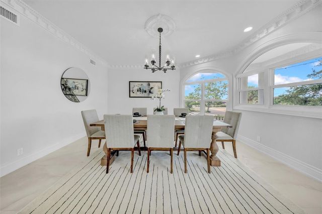 124 LEEWARD ISLAND, Clearwater Beach, FL 33767