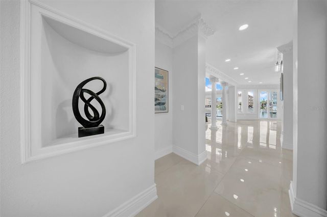 124 LEEWARD ISLAND, Clearwater Beach, FL 33767