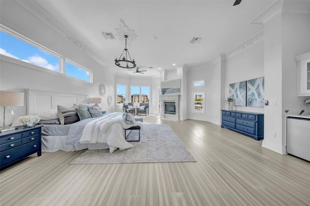 124 LEEWARD ISLAND, Clearwater Beach, FL 33767