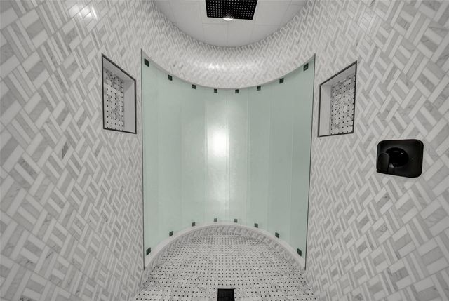 124 LEEWARD ISLAND, Clearwater Beach, FL 33767