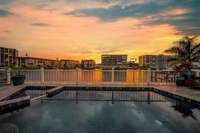 124 LEEWARD ISLAND, Clearwater Beach, FL 33767