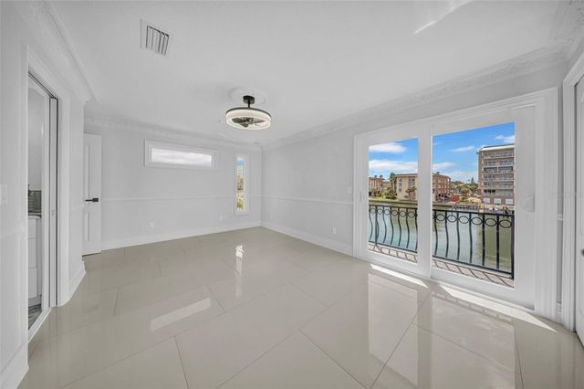 124 LEEWARD ISLAND, Clearwater Beach, FL 33767