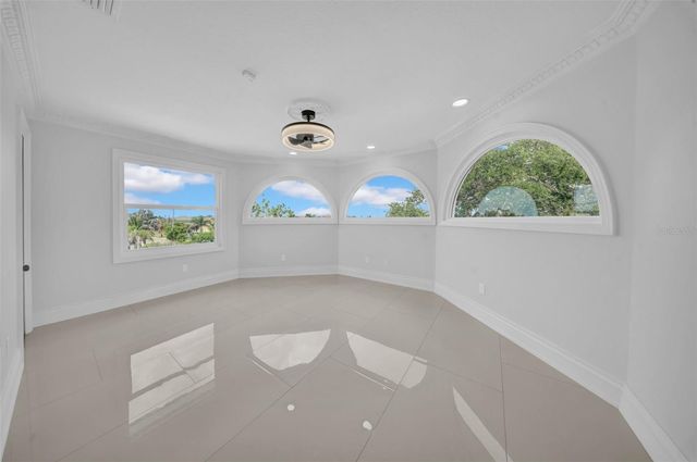 124 LEEWARD ISLAND, Clearwater Beach, FL 33767