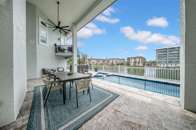 124 LEEWARD ISLAND, Clearwater Beach, FL 33767