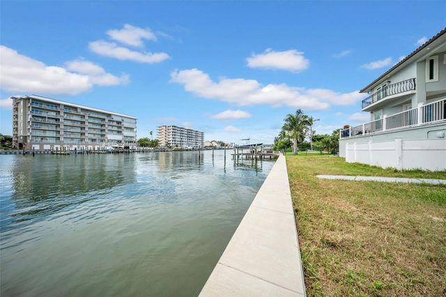 124 LEEWARD ISLAND, Clearwater Beach, FL 33767