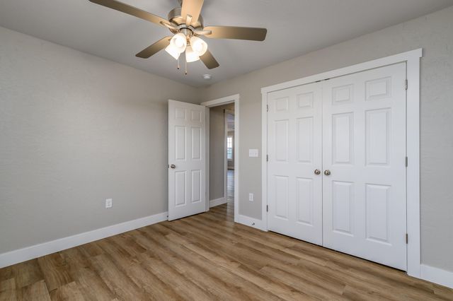 3740 W Riley Street, Bolivar, MO 65613