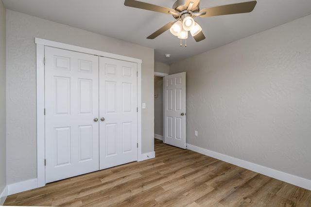 3740 W Riley Street, Bolivar, MO 65613