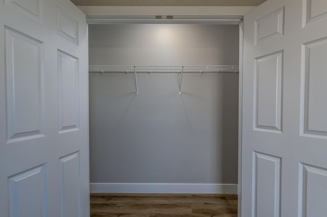 3740 W Riley Street, Bolivar, MO 65613