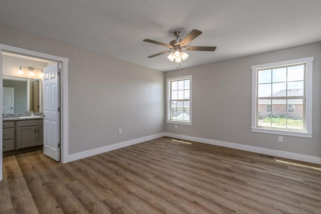 3740 W Riley Street, Bolivar, MO 65613